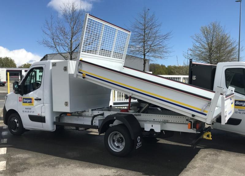 Camion benne 3T5 | image 2