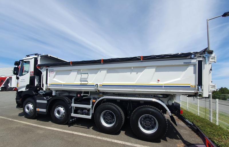 Camion bibenne 8x4, PTAC 32T | image 1