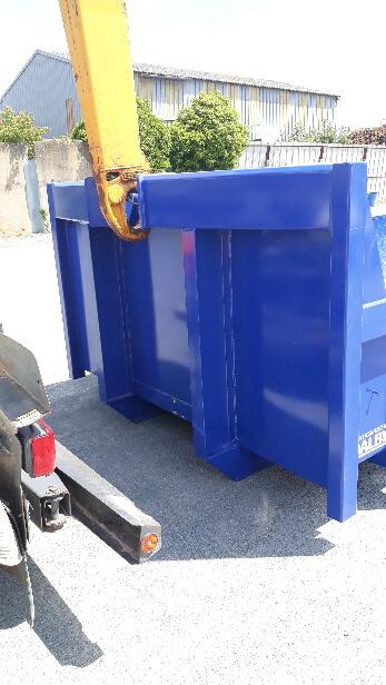 Les porteurs polybennes 26 tonnes équipés d'une benne à la demande | image 3