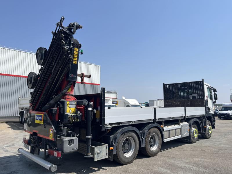 Camion plateau-grue 8x4 P.T.A.C. 32T | image 2