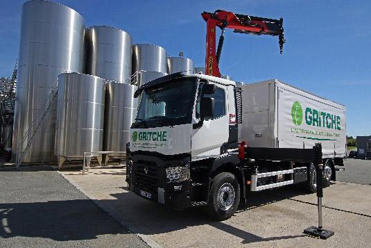 Renault C380 plateau bâché et grue Palfinger PK 14501 | image 2