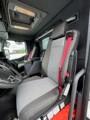 Renault C 440 P8x4 OFF ROAD Plateau-ridelles grue | image 6