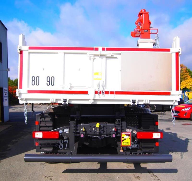 Renault C 440 P6x4 plateau bennant et grue | image 2