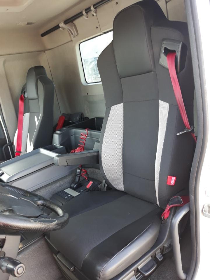 Occasion D 19 WIDE T4x2 380 E6