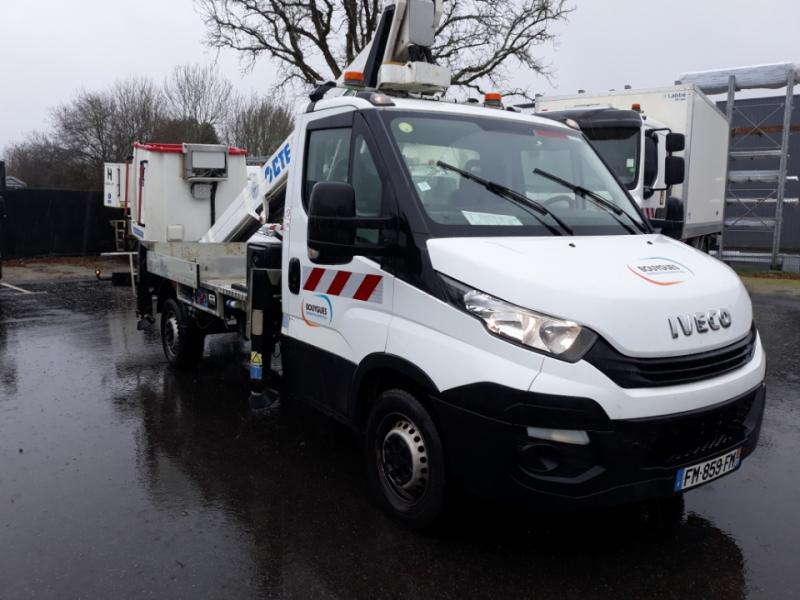 Occasion Iveco Daily 35S12 Plateau nacelle 18m
