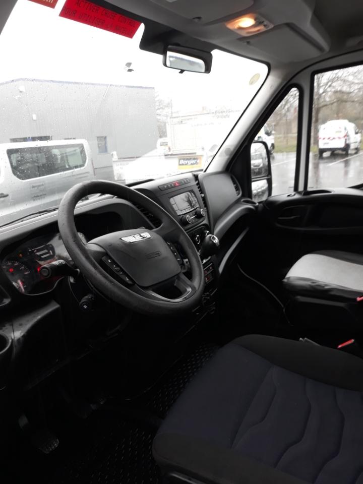 Occasion Iveco Daily 35S12 Plateau nacelle 18m