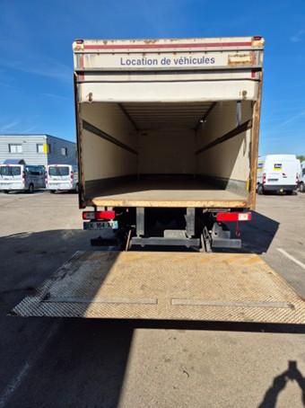 Occasion Renault D Fourgon 4x2 280 cv Caisse Polyfond Hyon rabattable