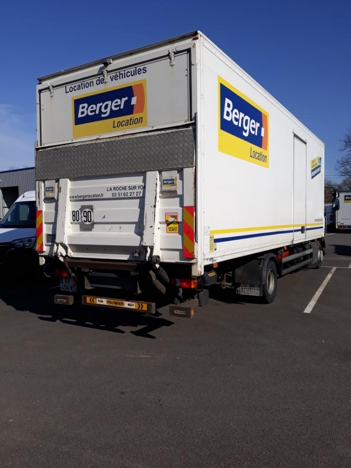 Occasion RENAULT D12 Low 4x2 42M3 210 CV