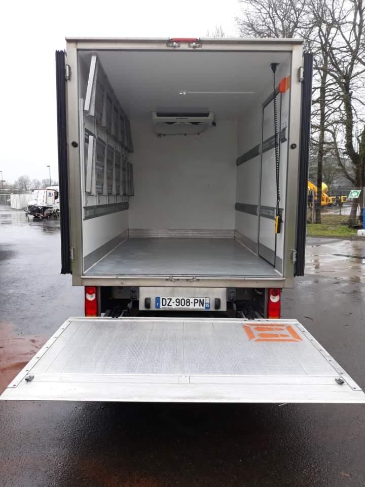 Occasion Renault Master 125.35 Frigo FRCX avec hayon rabattable