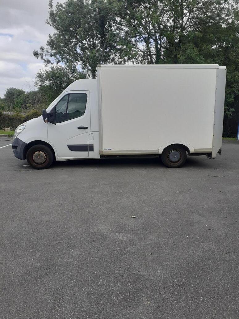 Occasion Renault Master 125Cv PC caisse blanchisserie hayon à colonne