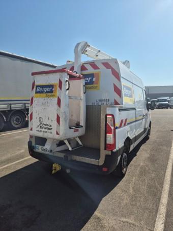 Occasion Renault Master Red Fourgon 145.35 L2H2 Nacelle Tronquée France élévateur 121 Ftcc