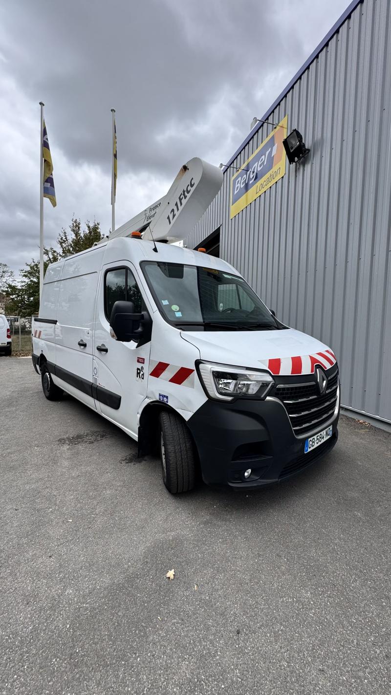 Occasion Renault Master tronqué 145Cv Nacelle 121Ftcc 12m Panier 1 pers