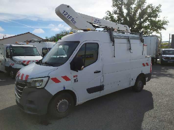 Occasion Renault Master tronqué 145Cv Nacelle 121Ftcc 12m Panier 1 pers