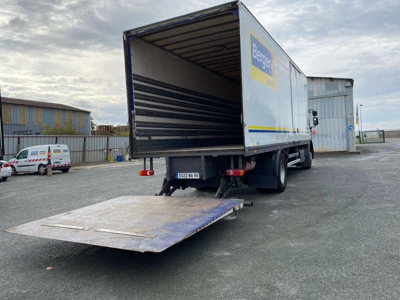 Occasion RENAULT PREMIUM 320 CV FOURGON