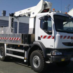 Renault Trucks 4x4 avec nacelle de 18 mètres