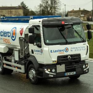 Renault D16 P 4X2 280 citernier