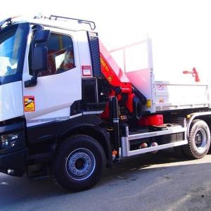 Renault C 440 P6x4 plateau bennant et grue